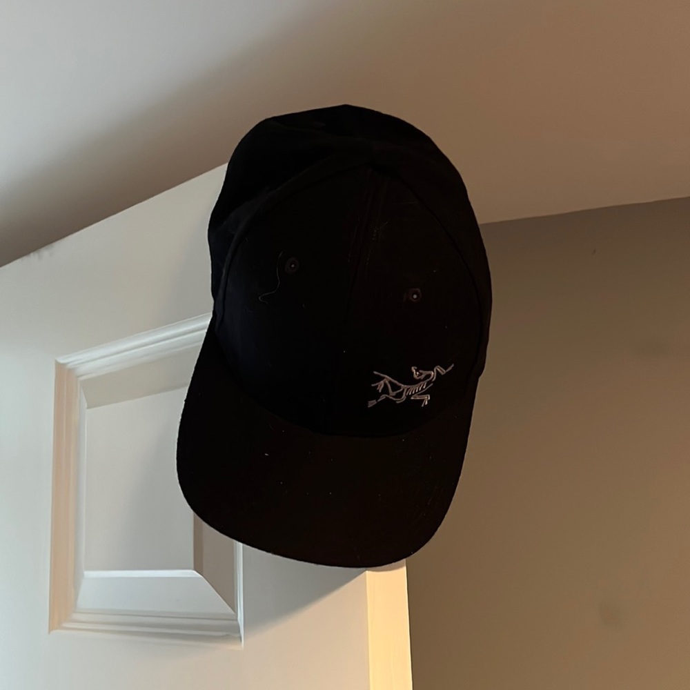 Black Arcteryx Hat